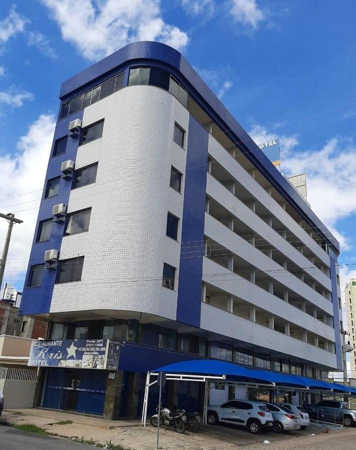 Kris Hotel Petrolina Kültér fotó